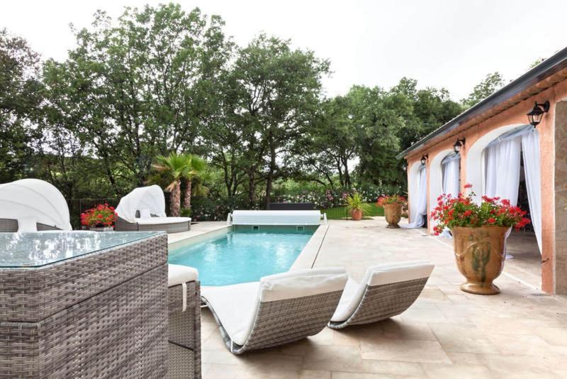 Bed and Breakfast La Casa Dei Sogni Flayosc Экстерьер фото